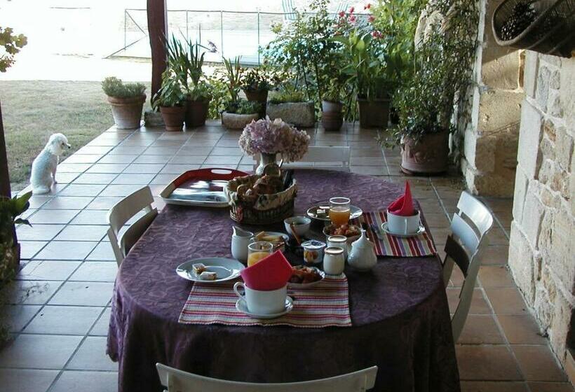 Номер Стандарт, Chambres D'hôtes Noailles