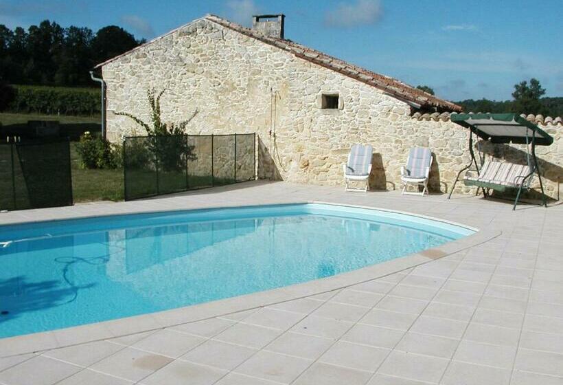 Номер Стандарт, Chambres D'hôtes Noailles