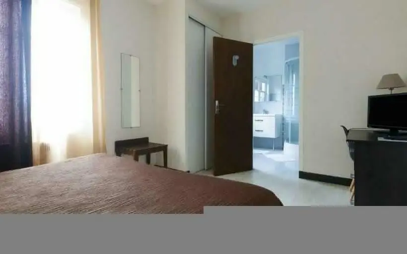 ベーシックルーム, Auberge D Ici Et D Ailleurs