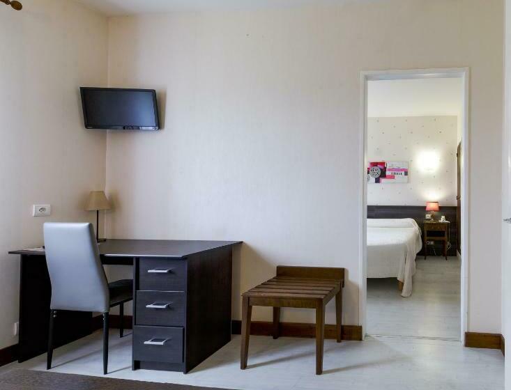 ベーシックルーム, Auberge D Ici Et D Ailleurs