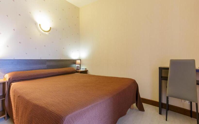 スタンダード４人部屋, Auberge D Ici Et D Ailleurs