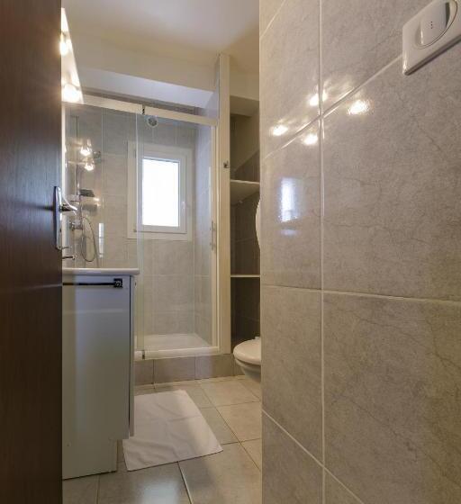 スタンダード４人部屋, Auberge D Ici Et D Ailleurs