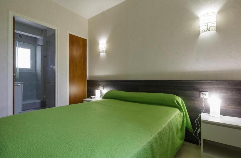 スタンダード４人部屋, Auberge D Ici Et D Ailleurs