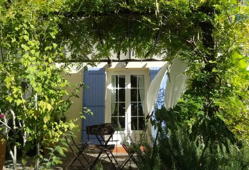 ガーデンビュースーペリアールーム, La Bastide De Font Clarette