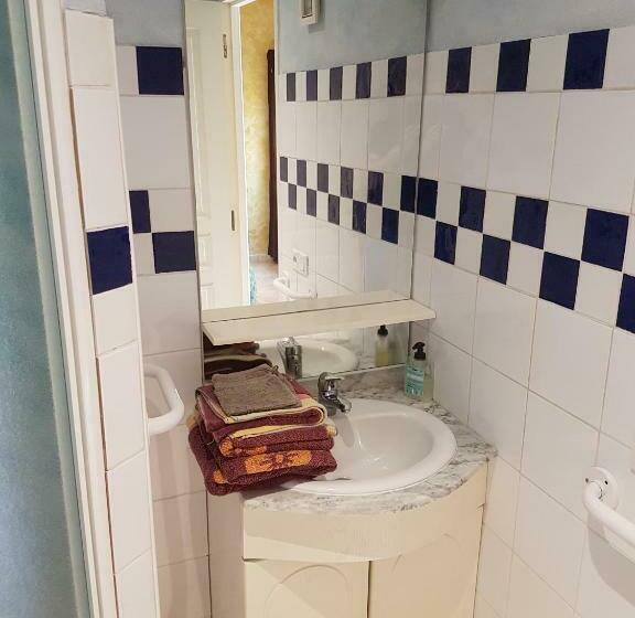 Номер Стандарт, La Maison De Tari