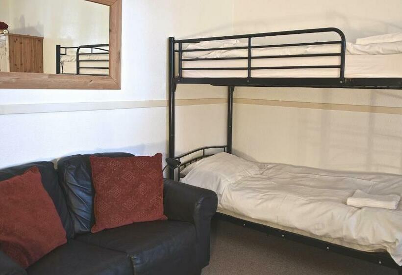 家庭间, La Source