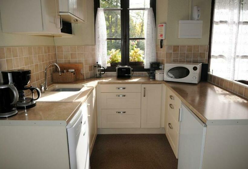 标准间, La Source