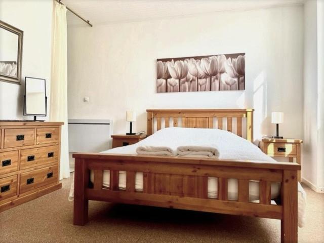 标准间, La Source