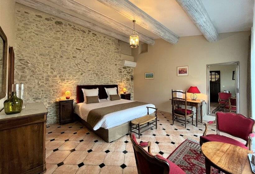 コンフォートルーム, Le Mas Carré