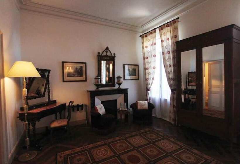 Номер Стандарт, Les Buis