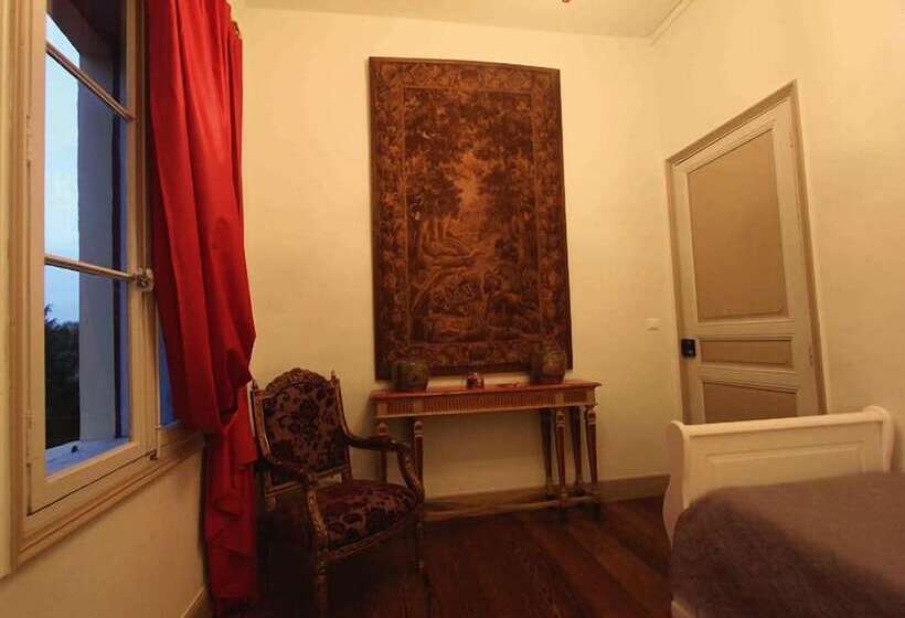 수피리어 스위트, Les Buis