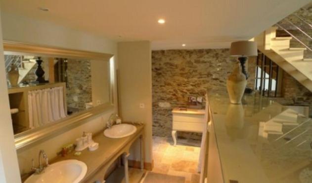 סוויטה, Les Demeures De Marie