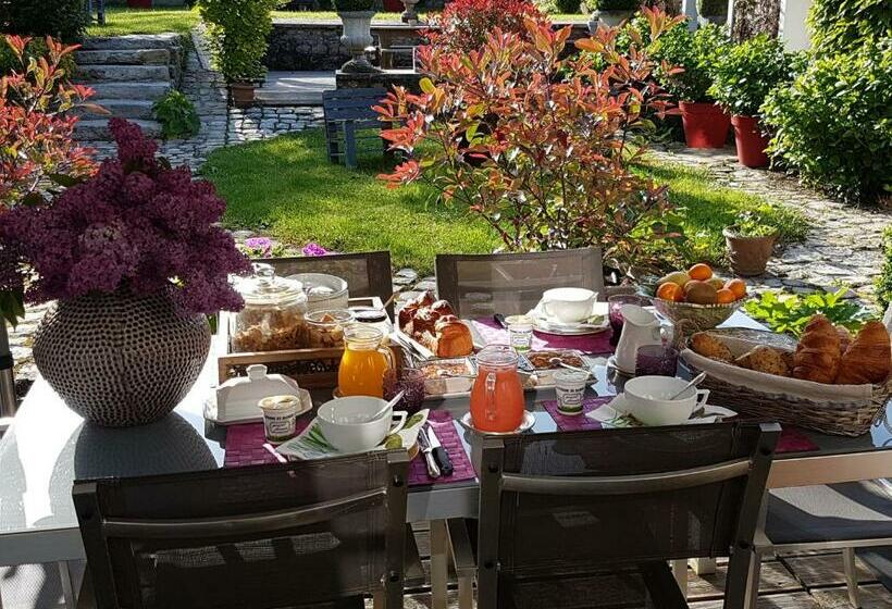 Семейный Номер, Les Glycines