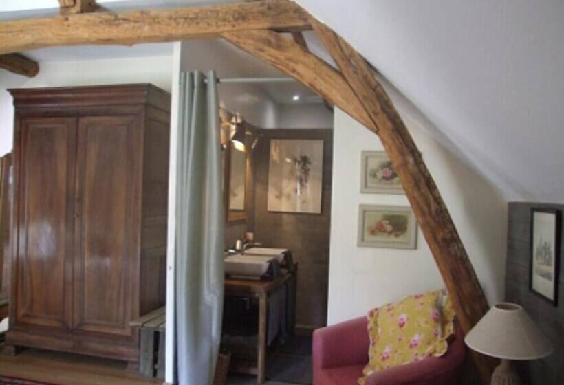 Семейный Номер, Les Glycines