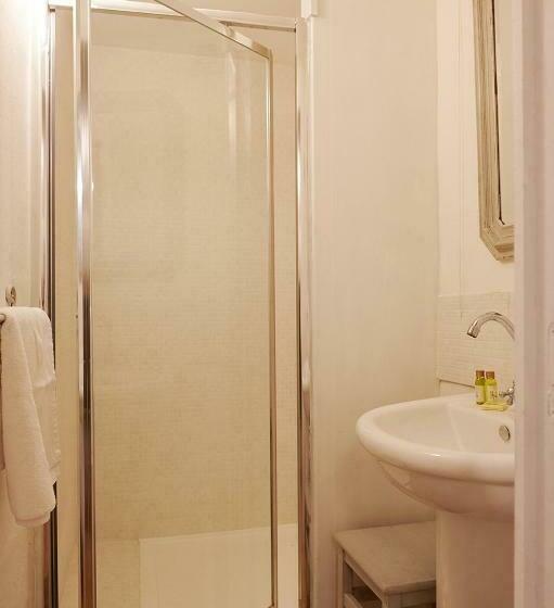 شقة غرفة واحدة, Maison Le Retour