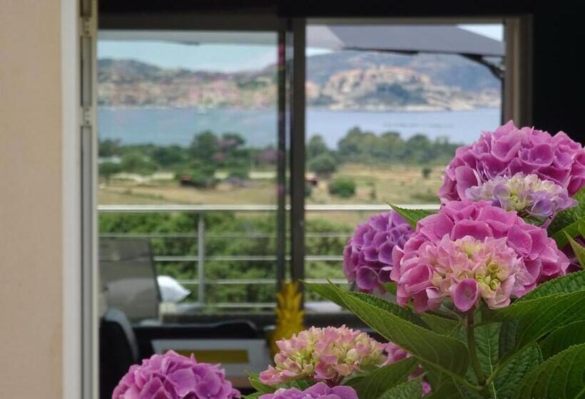 جناح مطلّ علي البحر, Villa La Vista