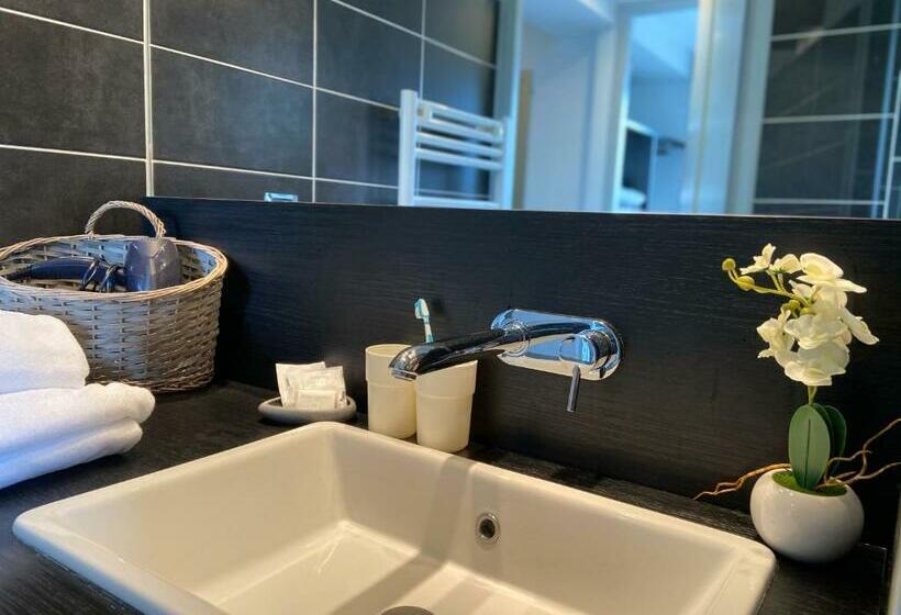 חדר סטנדרט עם מרפסת, Aux 500 Diables Eco Lodge