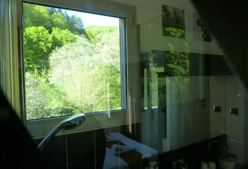 キングサイズベッドのスタンダードルーム, Aux 500 Diables Eco Lodge