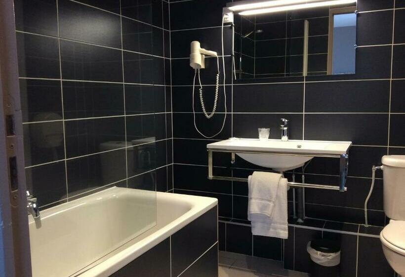 컴포트 룸, Berthelot