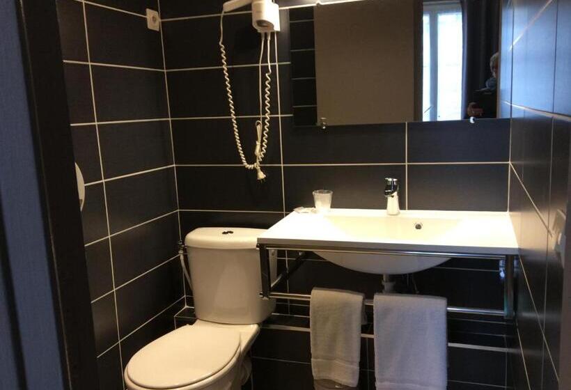 이코노미 룸, Berthelot