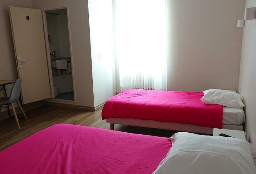 패밀리 룸, Hôtel De L'europe