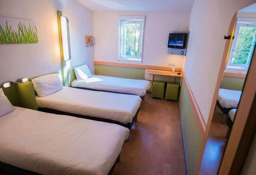 חדר סטנדרט לשלושה, Ibis Budget Orange Centre