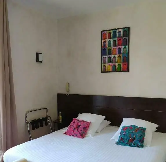 Superior Room with Terrace, Le Synaya