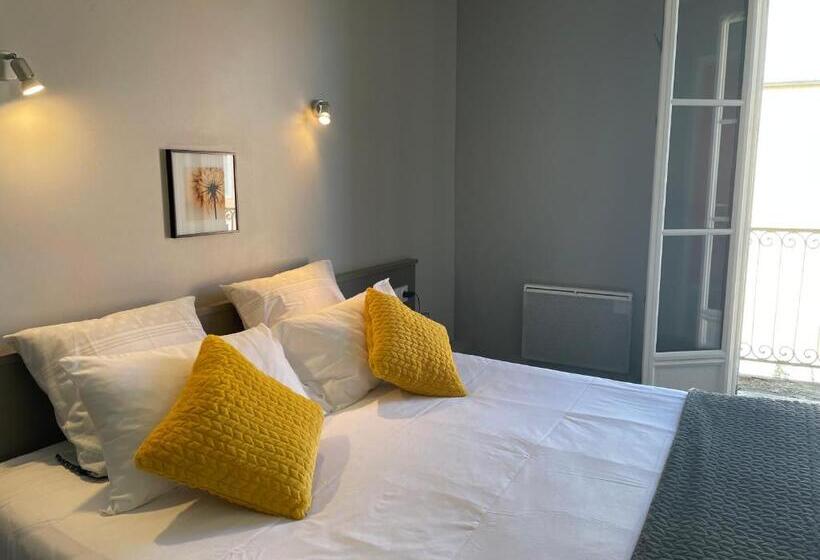 标准间, Logis Hotel Castel De Mirambel