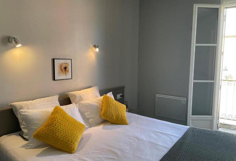 标准间, Logis Hotel Castel De Mirambel