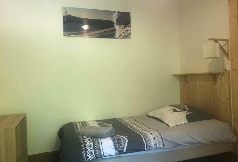 标准三人间, Bar Hotel Restaurant Le Margeriaz