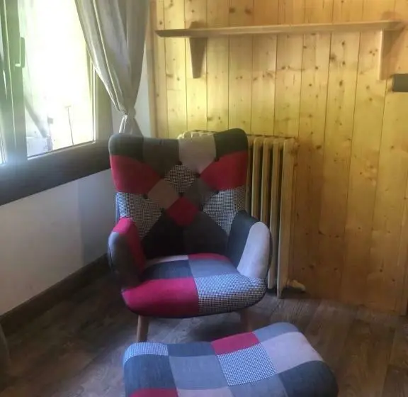 Standard Kolmen Hengen Huone, Bar Hotel Restaurant Le Margeriaz