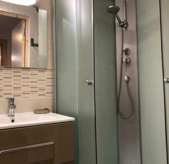 标准三人间, Bar Hotel Restaurant Le Margeriaz