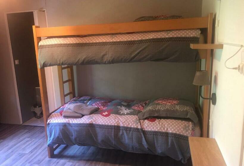 四人标准间, Bar Hotel Restaurant Le Margeriaz