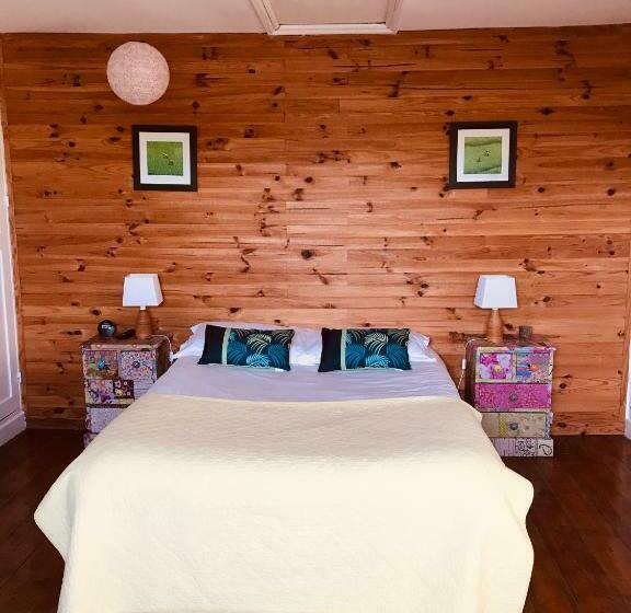 Номер Economy, Abri Du Passant