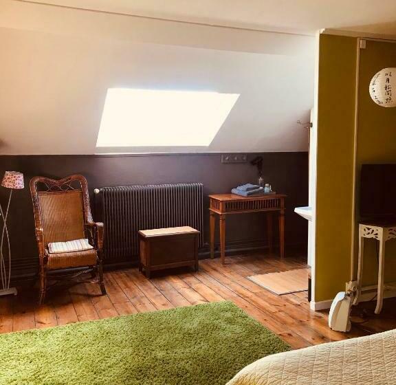 Номер Economy, Abri Du Passant