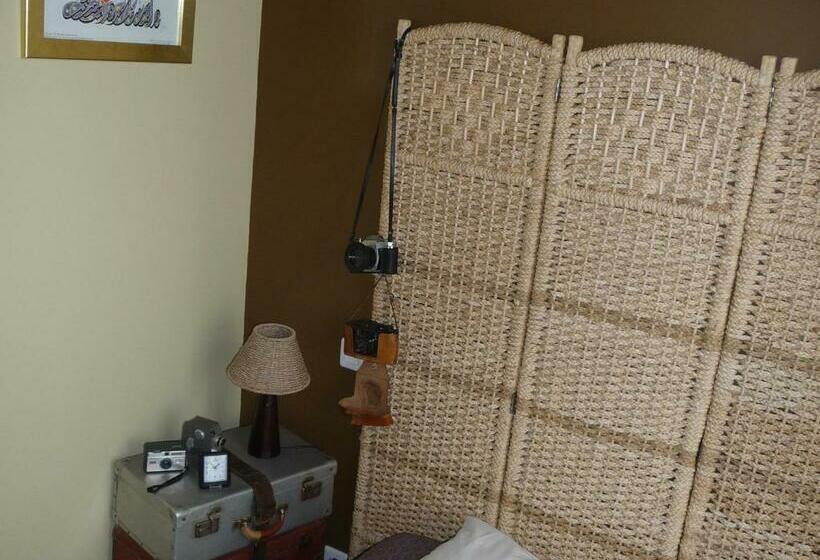 Номер Deluxe Одноместный, Au Troubadour