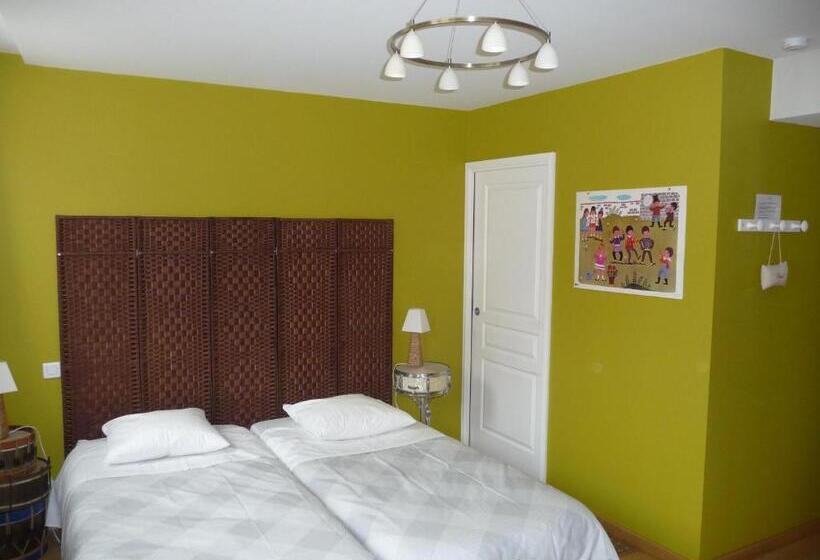 Номер Стандарт, Au Troubadour