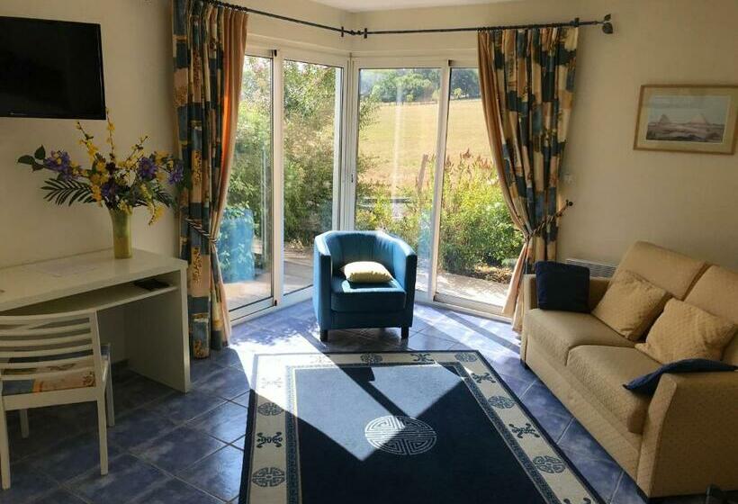 غرفة قياسية, Chambres D Hotes La Coloniale