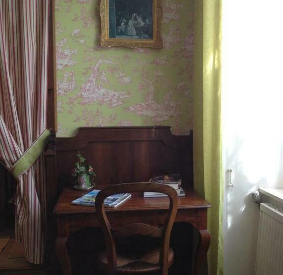 Номер Стандарт, Domaine De La Dame De Laurière