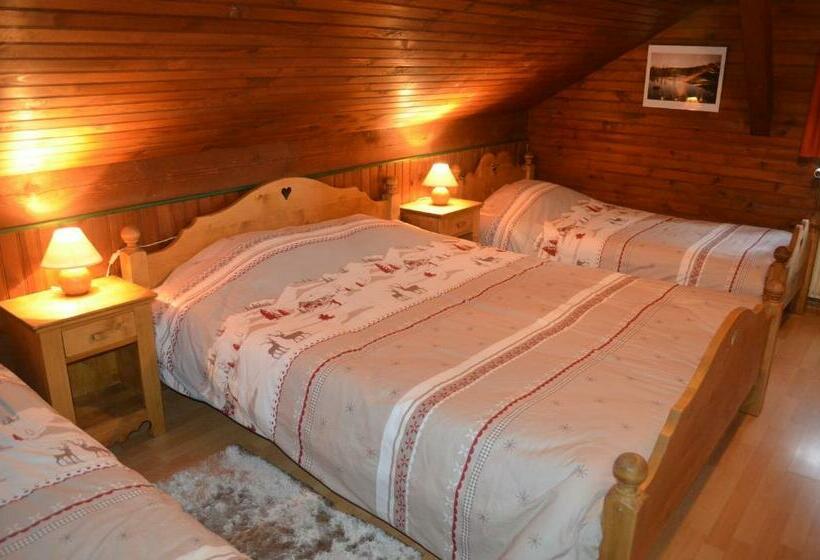 اتاق کلاسیک خانوادگی, La Ferme Du Vieux Sapin