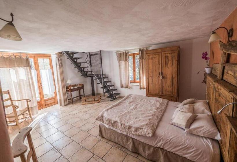 山景套房, La Fernande