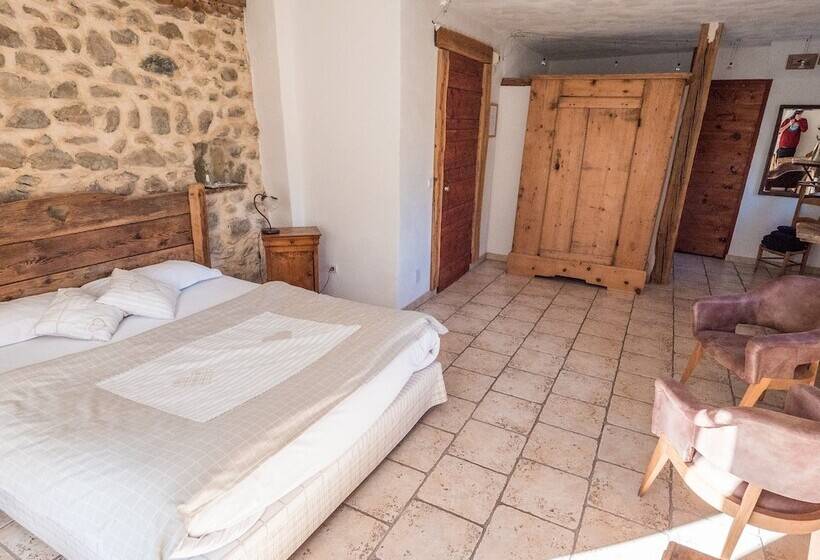 标准间带山景, La Fernande