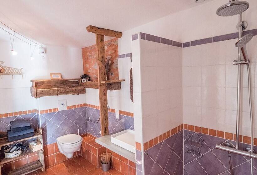 家庭套房, La Fernande