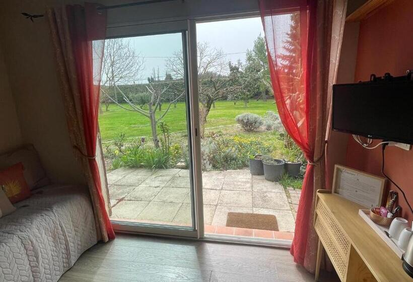 חדר סטנדרט נוף לגינה, La Gourmandine