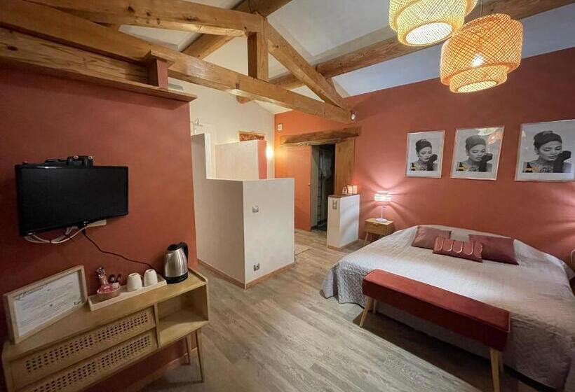 חדר סטנדרט נוף לגינה, La Gourmandine