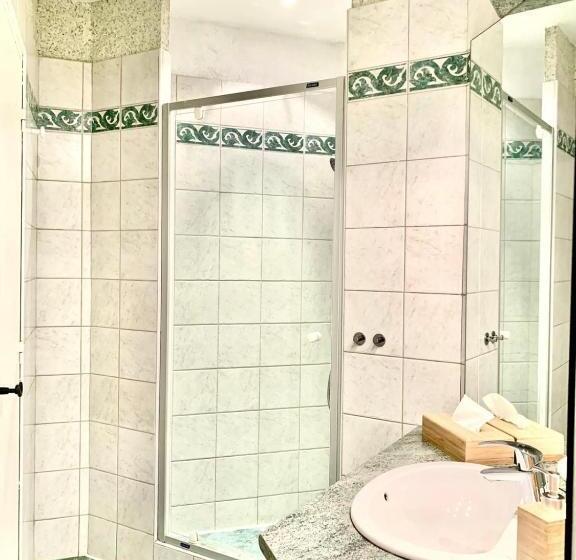 חדר סופריור, Le Barry Du Grand Chemin