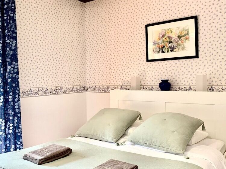 חדר סופריור, Le Barry Du Grand Chemin