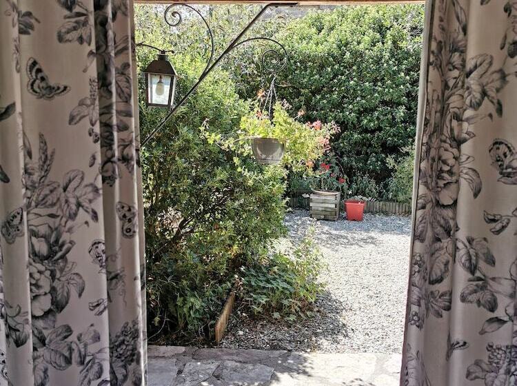 חדר סופריור, Le Barry Du Grand Chemin