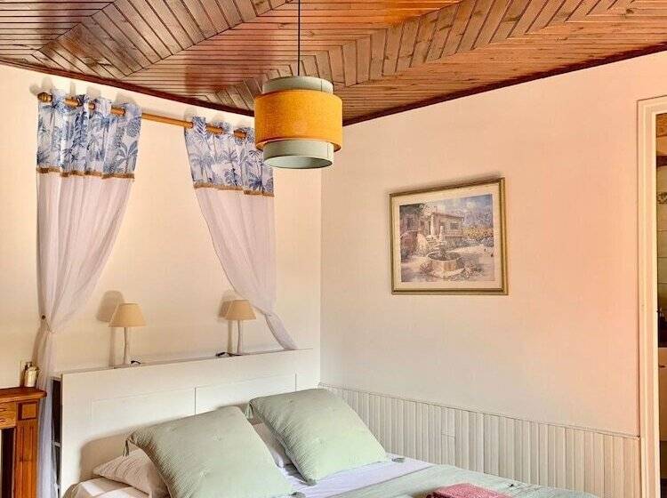 חדר משפחתי, Le Barry Du Grand Chemin