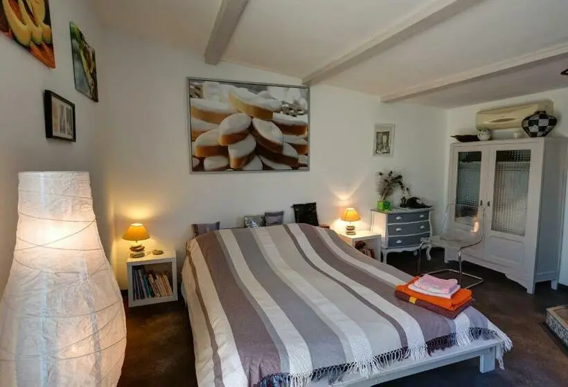 Standard-huone, Les Gargoulettes